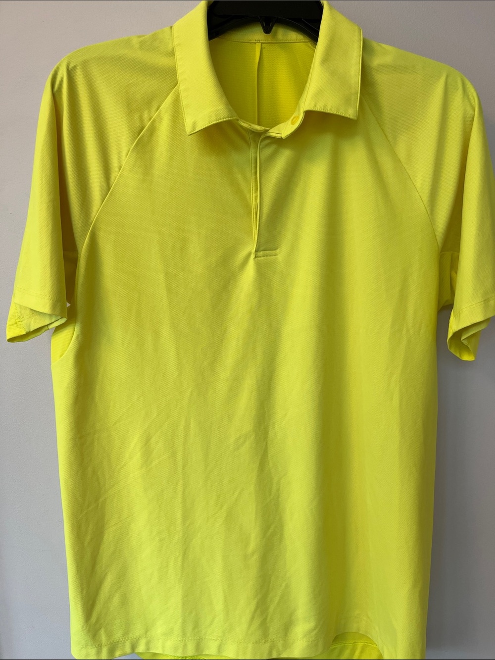 Lululemon Men’s Snap Front Performance Polo Shirt- Size L- Lemon Yellow